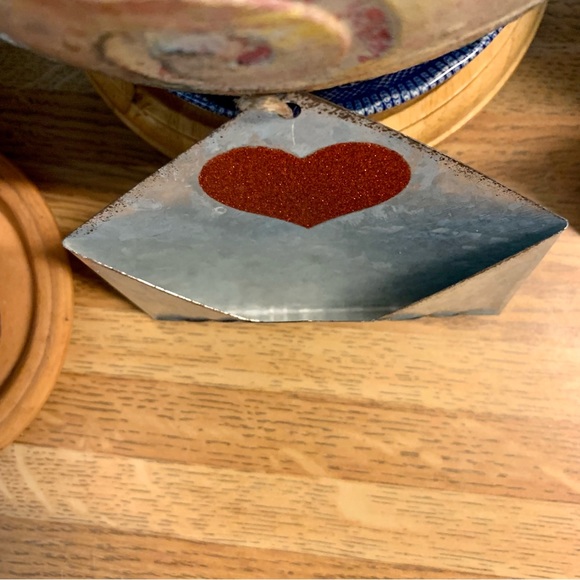 🌱 decor, 2~metal galvanized envelopes~farmhouse~BoHo~rustic🌱 - Picture 5 of 9